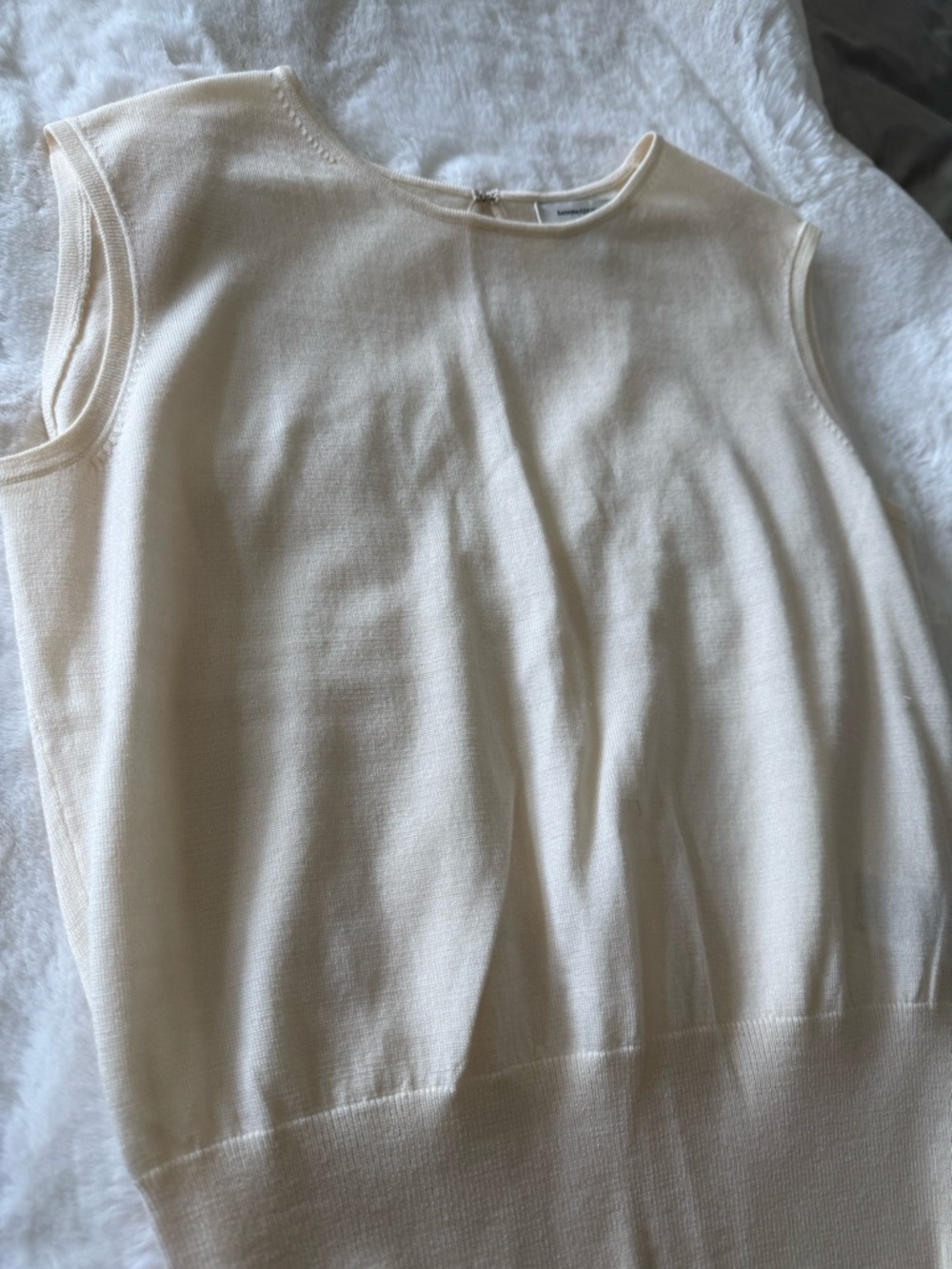 Two Banana Republic Women's Cream & Brown Merino Wool Sweaters- 2 items! - Picture 5 of 9
